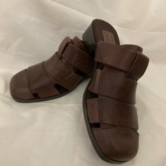 ALLISON CHASE Chucky Leather Mules NWOT - Picture 3 of 6